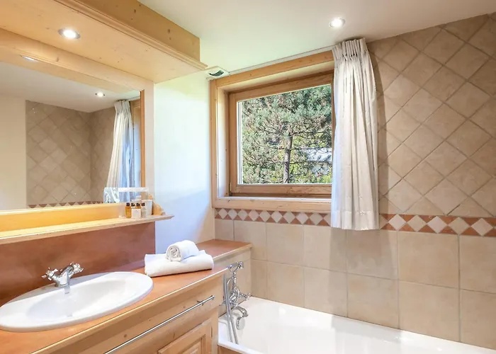 Apartamento Duplex 3 étoiles à Chamonix, Proche Des Pistes, Avec Parking Et Wi-fi - Fr-1-343-175